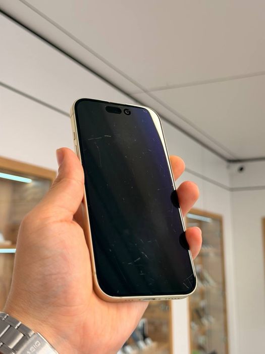 iPhone 15 | 128 GB