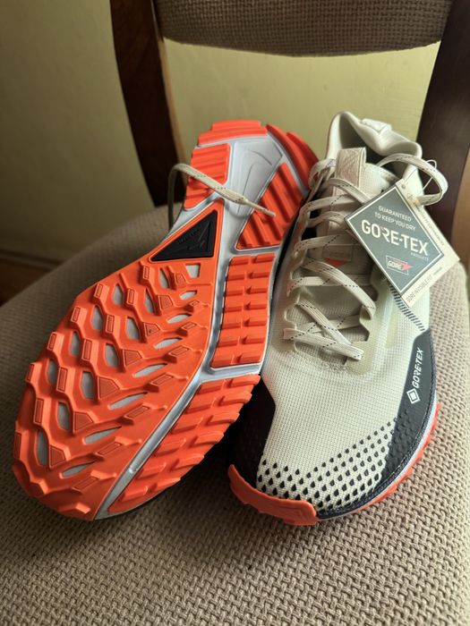 Nike React маратонки Нови