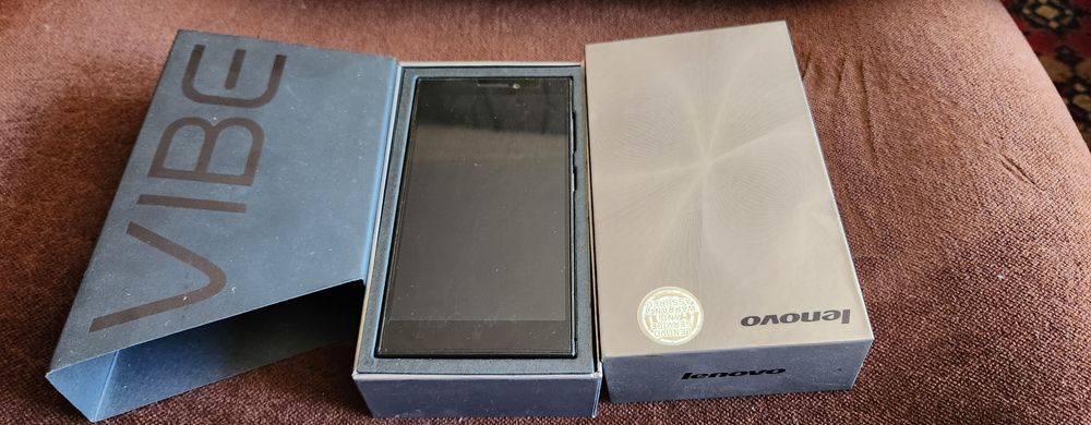 Андроид телефон Lenovo Vibe Z2