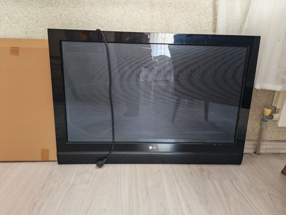 Продается телевизор