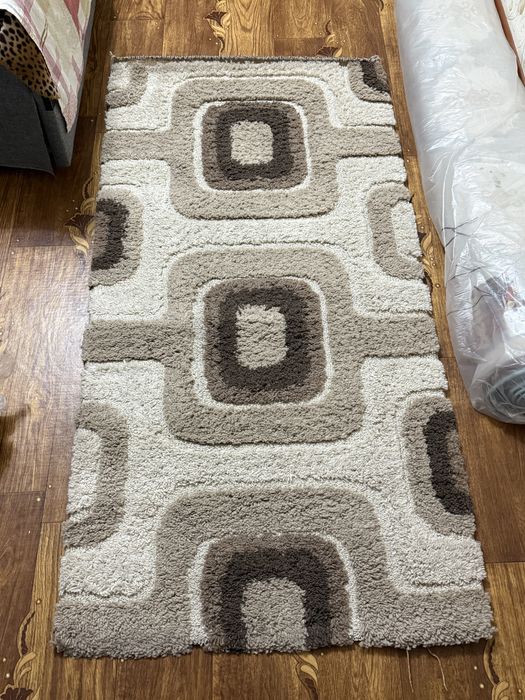 2 лохматые дорожки, одна короткая, одна длинная. Вместе/отдельно