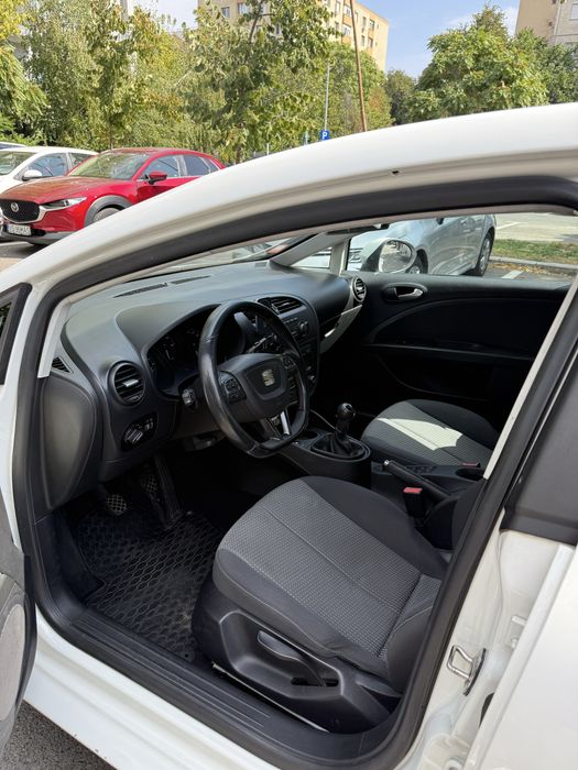 SEAT Leon 2012 — imagine 4