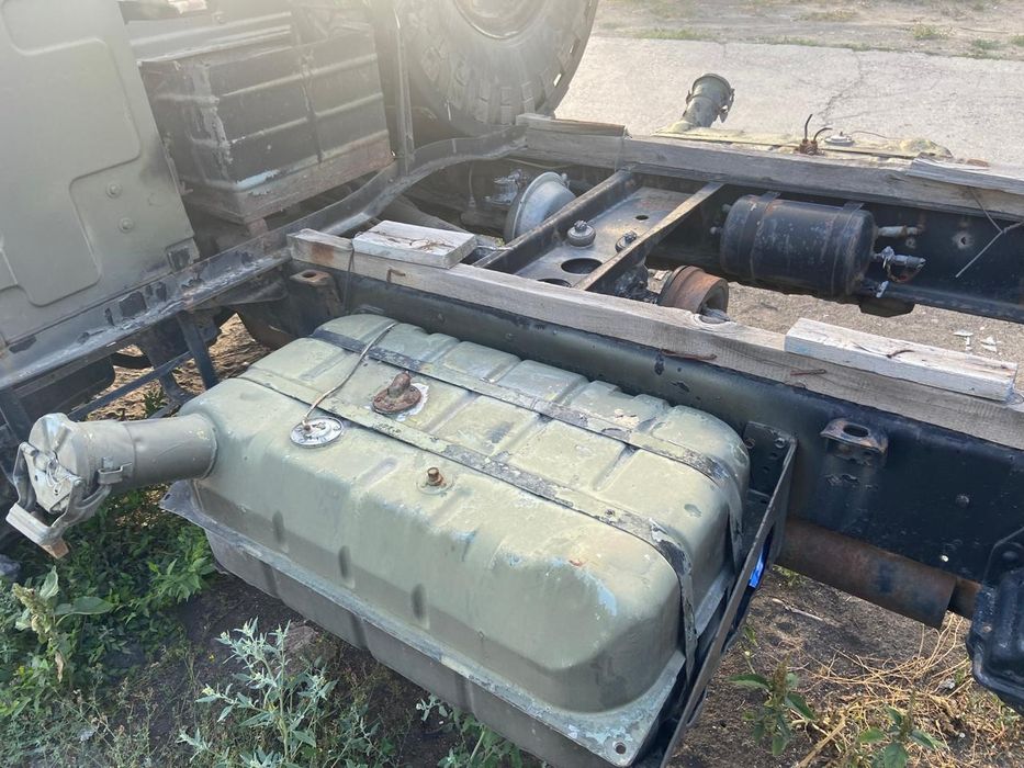 Продам ГАЗ 66 по запчестям