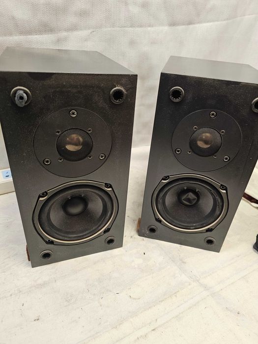 Titlu: Boxe Raft Surround Onkyo THXS-1L THXS-1R Certificare Lucasfilm THX Made in Germany Borne Aurite Proiect Reconditionare Camera Copii Jucarii