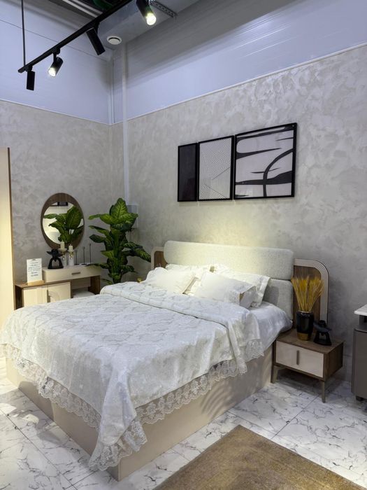 Спальный гарнитур