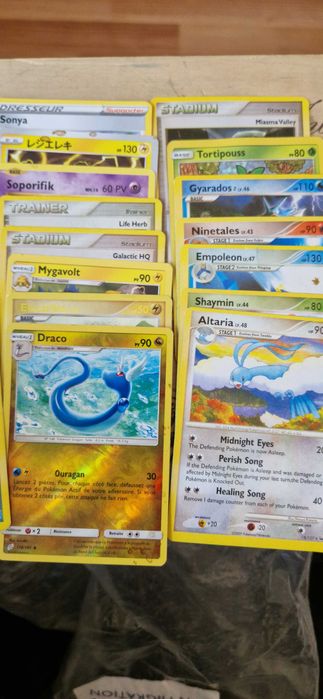 Pokemon Lot 70 Cartes Pokemon TCG - Cărți Vintage 2009 + Ediții Speciale (Holo)