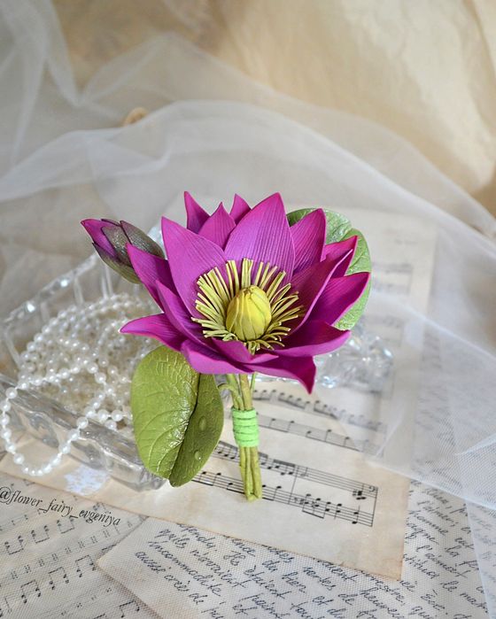 Брошь цветок ручной работы