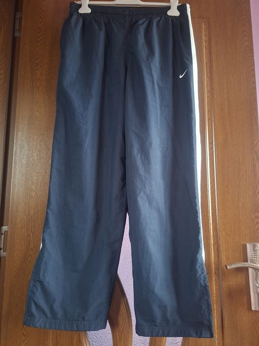 Vând Pantaloni Trening Bărbați Nike Mărimea L