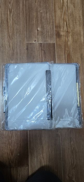 Продам,два чехла новые