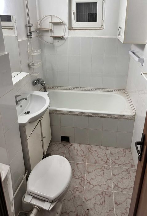 Apartament 3 camere decomandat, parter, mobilat, boxă, zona 5 Calarasi / Farfuria