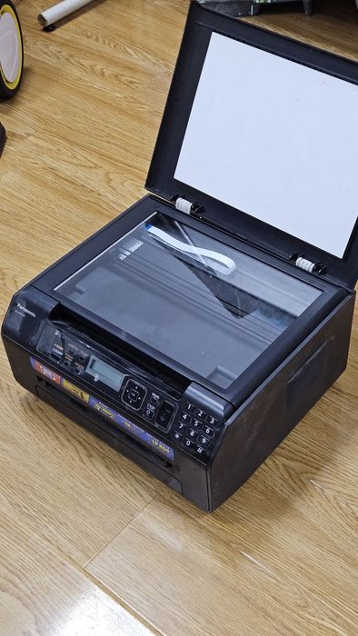 Panasonic KX-MB1500 МФУ принтер почти новый