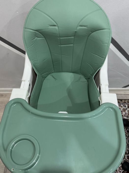 Стульчик для кормления ребенка