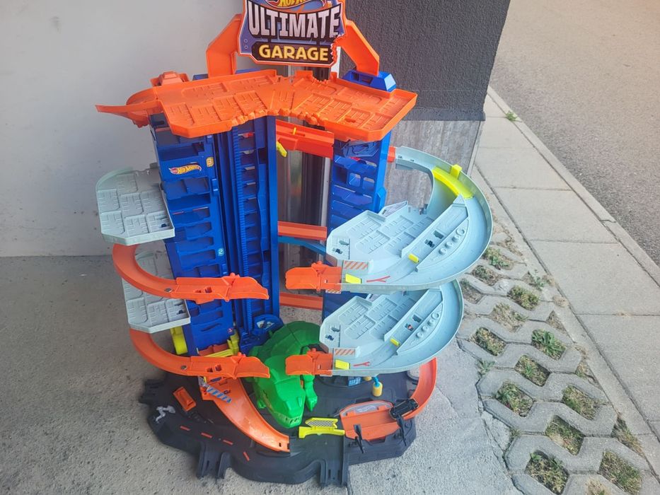 Писта Hot Wheels