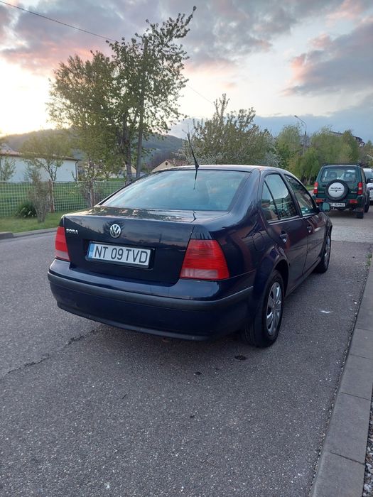 Volkswagen - Bora