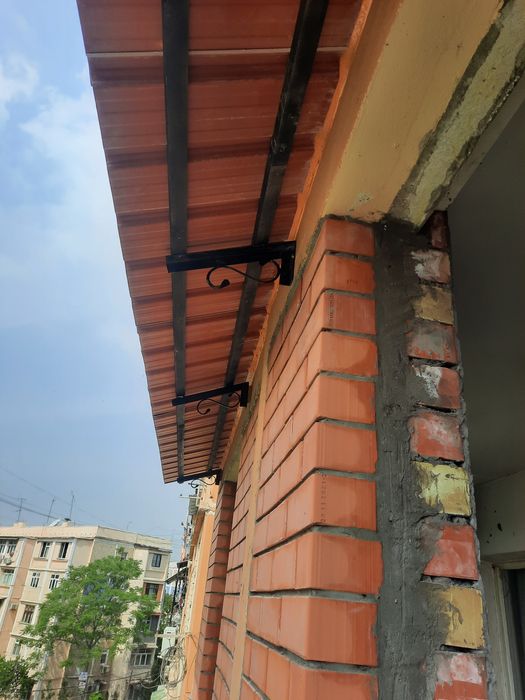 Установка  Козырьки + Белевые  роликов,  а также  РЕШЁТКИ !