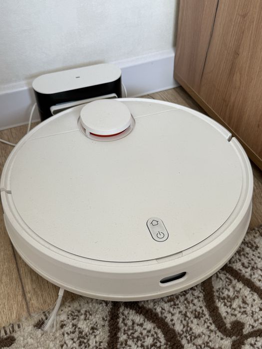 Подам робот-пылесос