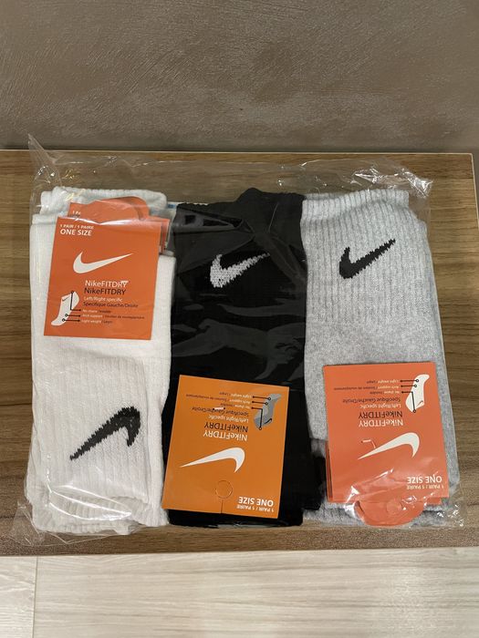 Чорапи Nike.
