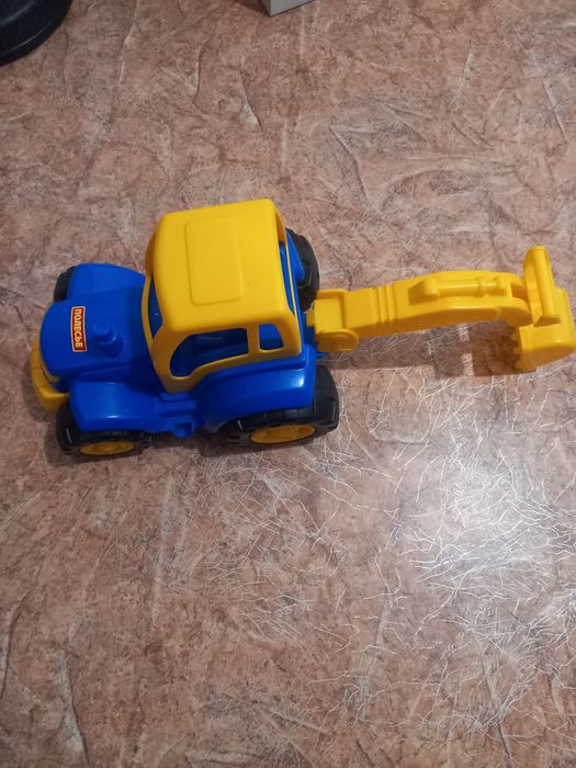 Продам игрушки машинки