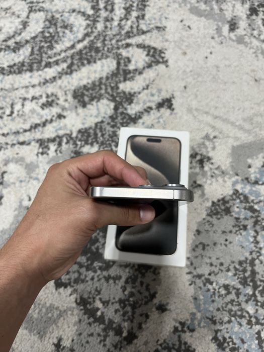 Iphone 15 pro max ochilmagan