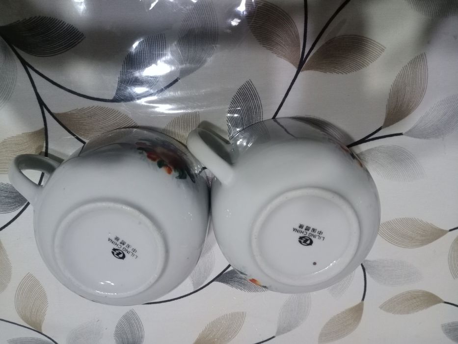 Две фарфоровые кружки по 0,5л.Керамический кувшин СССР