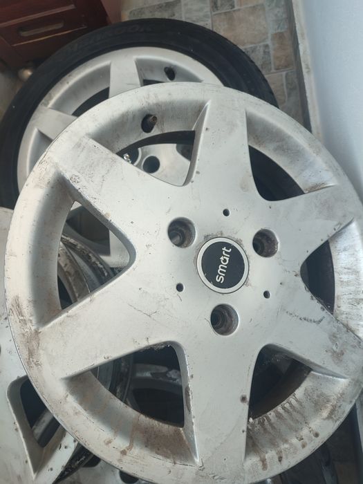 Fortwo Anvelope auto marca Smart (două anvelope de cauciuc și patru janta roti)