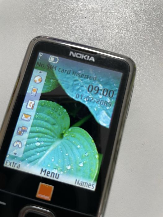 Nokia 6700 silver clasic