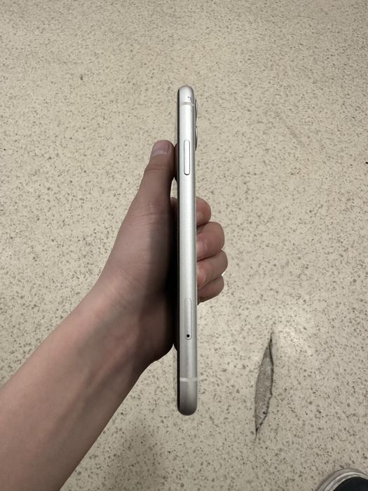 Айфон 11срочно