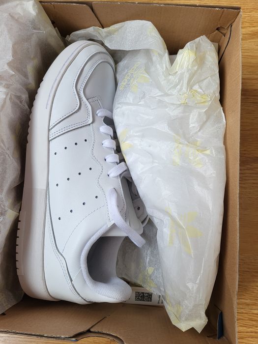 Кроссовки Adidas Supercourt