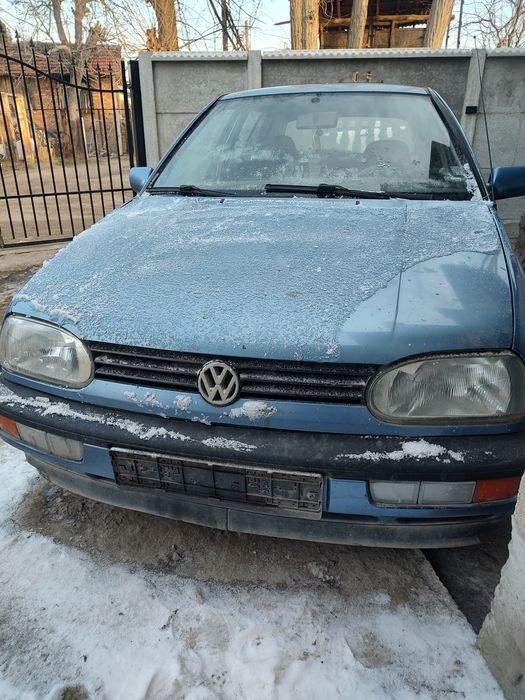 Продава се Голф 3 на части