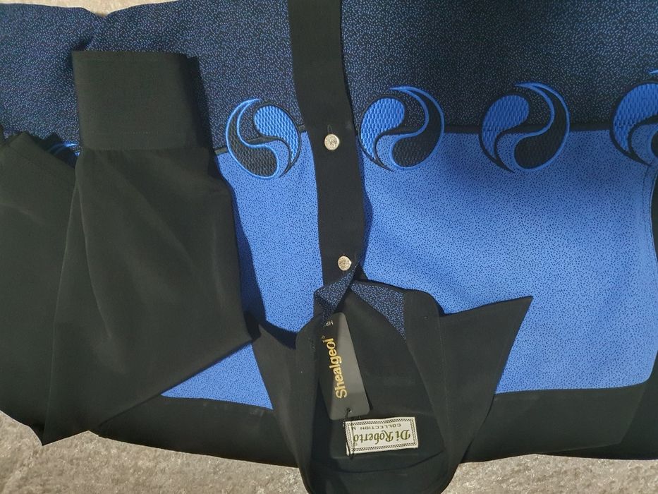 Camasa  foart frumoasa si eleganta