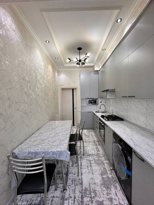 Байналминал 4/4/7.98м2 Срочно Продам квартиру