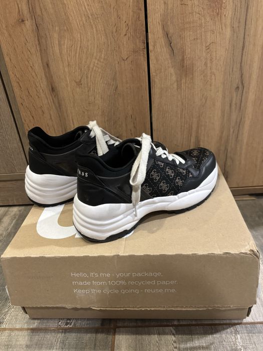 Оригинални обувки GUESS‼️‼️