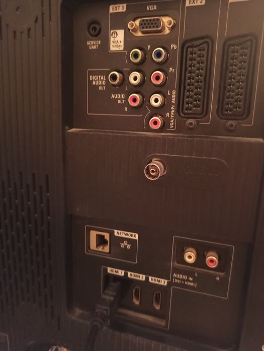 Продавам телевизор Philips