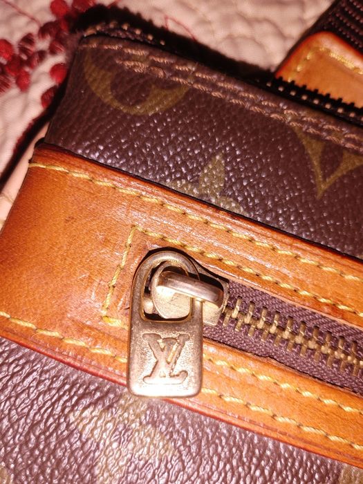 Borseta Louis Vuitton