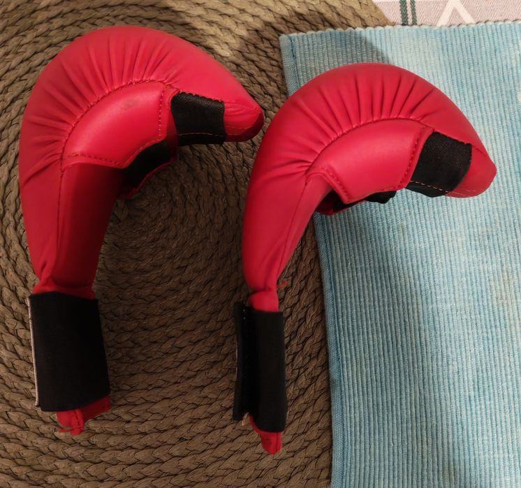 Mănuși de karate