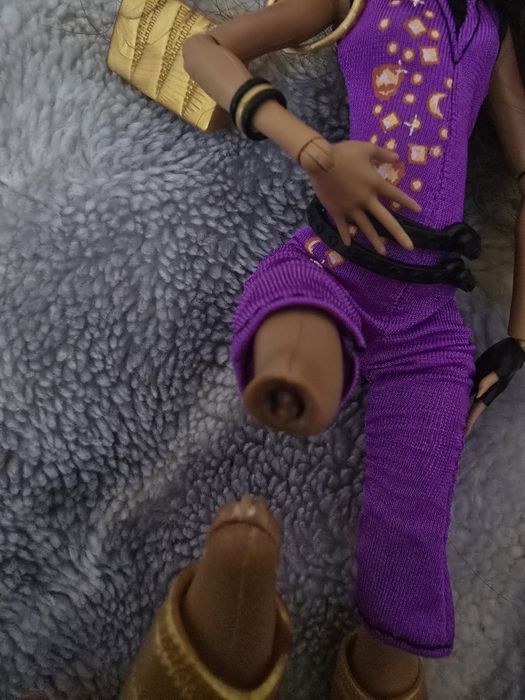 Продам куклу монстер хай