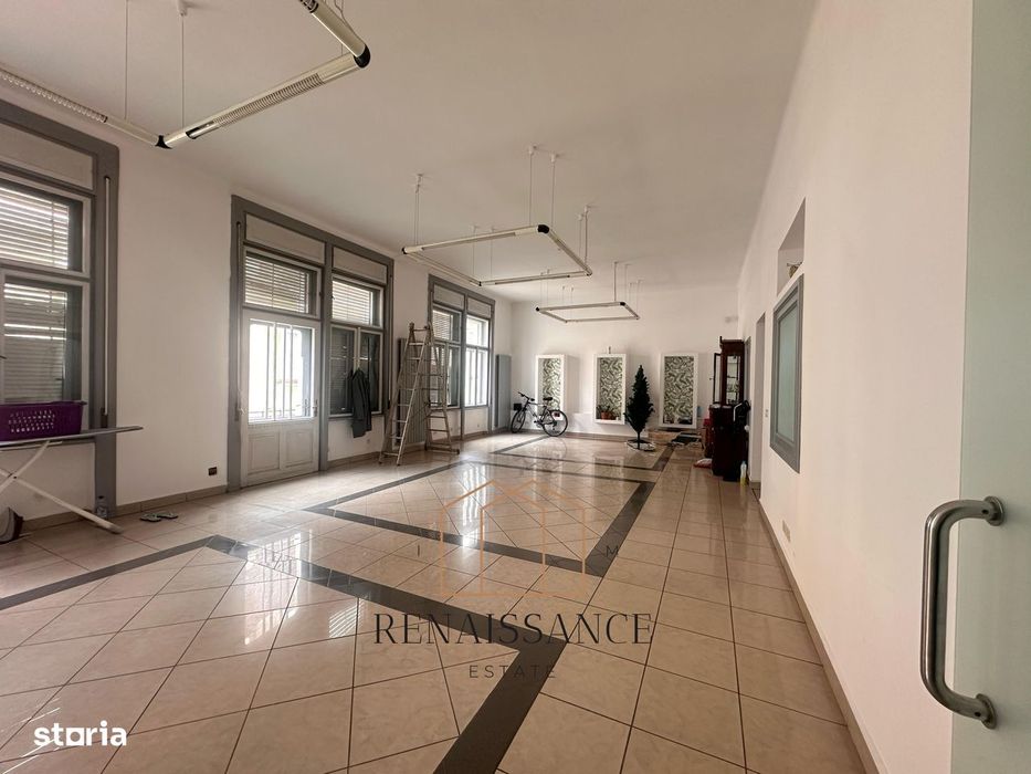Piata Unirii 4 Camere | 180mp Etaj 2/3 | Palatul Bruck - renovat