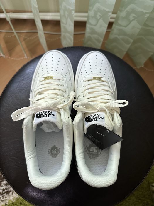 Vand Nike AF1 x The North face