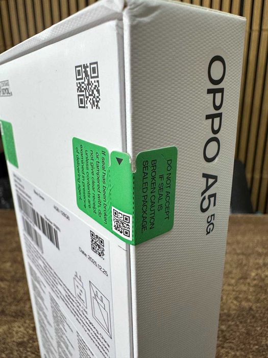 Чисто нов, запечатан Oppo A5 5G 4GB/128GB – Black Green