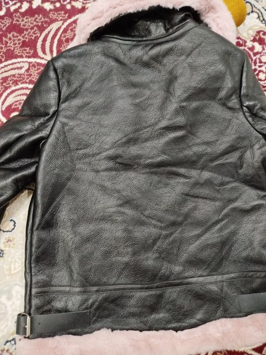 Продам демисезонную куртку