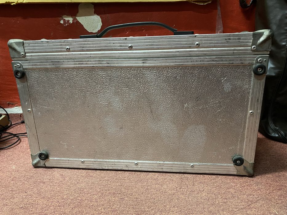 кейс / педълборд