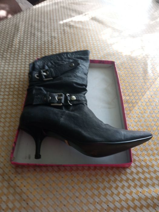 Продаю сапоги жен. Р40
