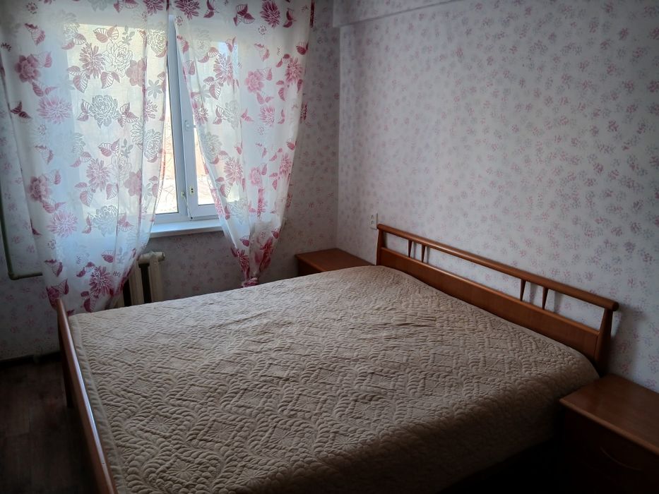 Продам спальный гарнитур