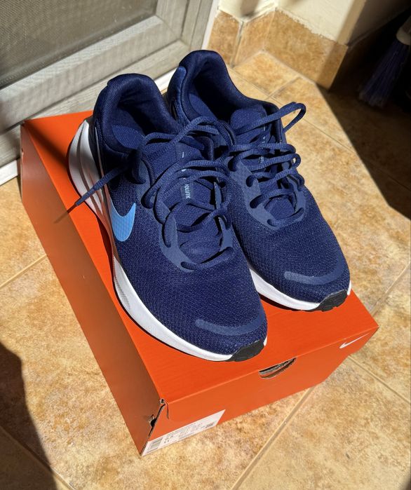 Маратонки Nike размер 43