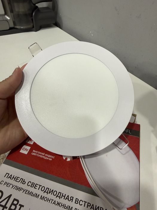 Продам споты в хорошем состоянии