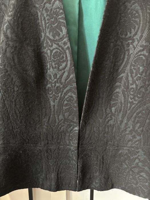 Черно сако с мотиви Andrews Ladies