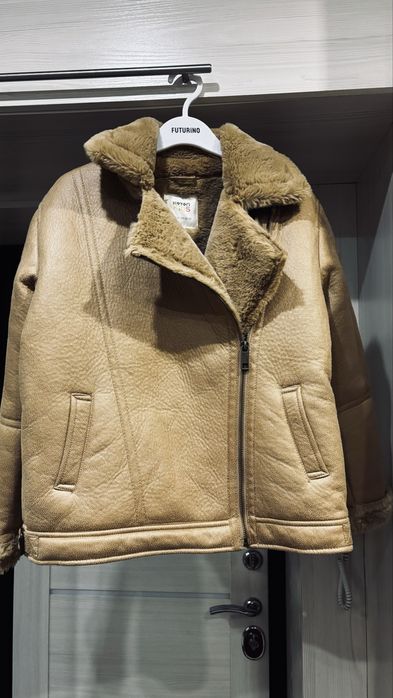 Продам вещи на девочку 134-146