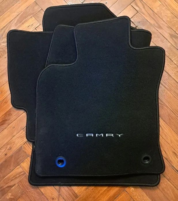 полики на Камри 70/75 оригинал