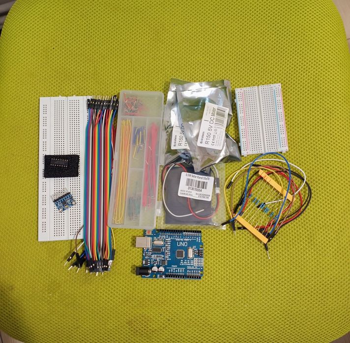 kit DIY placa dezvoltare Arduino UNO + componente si accessorii