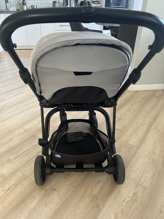 Продам коляску Easywalker Charley